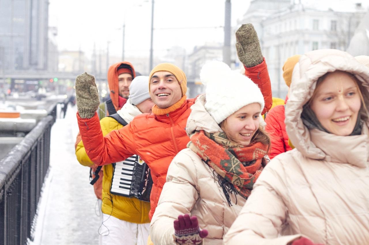 Потрясающий зимний харинамный вихрь в центре столицы!