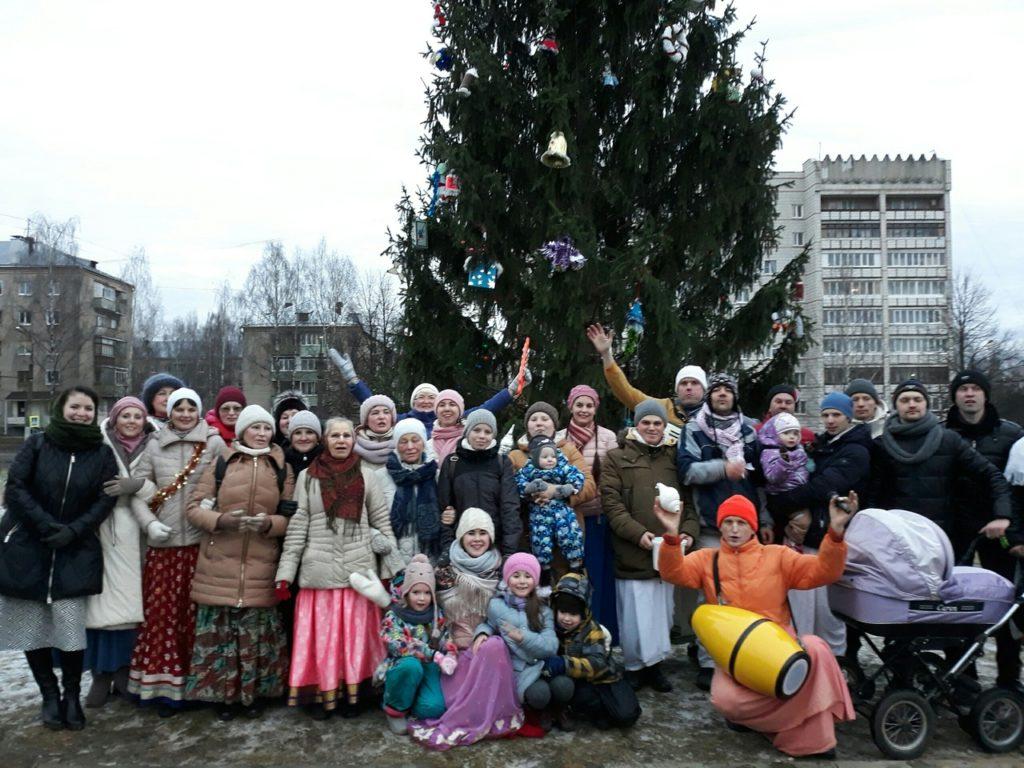 Харинама в Костроме провожает Старый год